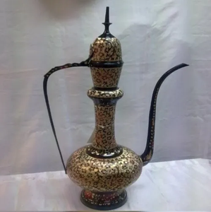 Metcraft - Jug en laiton Surahi/Aftaba, pièce d'artisanat décoratif indien antique, réalisée par un artisan très qualifié, à prix de gros - Product Image 3