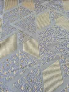 Tela Brocada Jacquard Turca Ultra Suave con Brillo, 100% Poliéster Metálico, Transpirable, de Secado Rápido, para Abayas, Ropa de Estar por Casa, para Niñas - Product Image 3