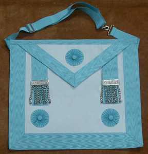 Delantal masónico azul y negro con círculos bordados y decoraciones de cadena - Product Image 3