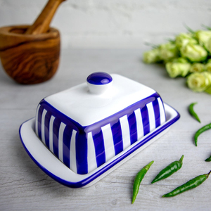 Boîte à beurre compacte avec couvercle pour le rangement au réfrigérateur et l'organisation moderne du comptoir de cuisine - Product Image 4