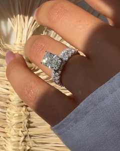 Anillo de Compromiso Personalizado con Diamante Cultivado en Laboratorio, Corte Marquesa de 2.5 Quilates, Radiante, Certificado IGI, Engaste de Garras, Oro de 14K, Solitario, Venta al Por Mayor B2B - Product Image 5