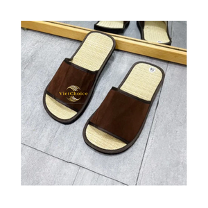 Pantuflas Ecológicas de Fibra de Coco Natural para Interiores y Exteriores, Diseño Casual para Uso en el Hogar y Hoteles - Product Image 6