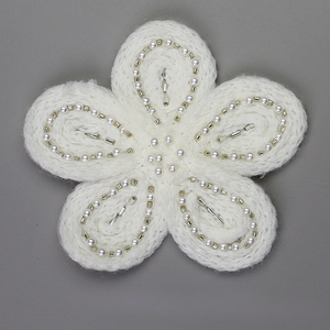 Aplique de Flor de Ganchillo con Cuentas para Coser - Product Image 5