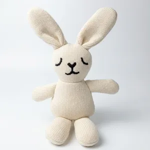 Peluche de lapin blanc tricotée à la main avec visage brodé - Product Image 4