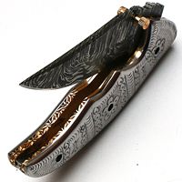 Couteau pliant artisanal en acier Damas avec manche en os gravé, couteau de poche pour le camping, personnalisation OEM disponible