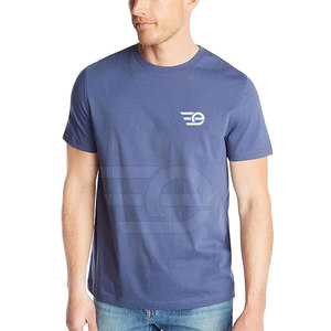 T-shirt uni léger pour homme, fabriqué avec un tissu respirant pour des journées d'été confortables, 100 % coton - Product Image 2