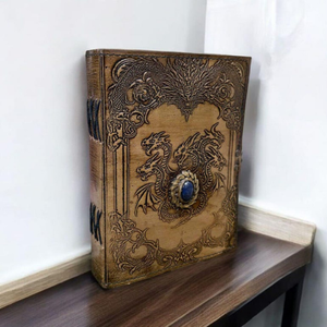Diario de Cuero con Grabado de Dragón Hecho a Mano |   Cuaderno Grimoire de Piedras Preciosas |   Diario de hechizos de fantasía vintage - Product Image 2