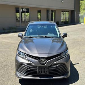 Vente en gros disponible – Toyota Camry Turbo berline d'occasion, conduite à gauche, intérieur foncé, sièges en cuir, performances rapides, livraison rapide - Product Image 4