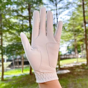Gant de golf en cuir Cabretta blanc respirant pour droitier, unisexe, avec fermeture à bouton, emballé dans une boîte - Product Image 2