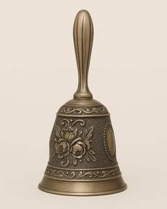 Campana de Mano Clásica de Latón Diseñada para Prácticas de Adoración, Sesiones de Mindfulness, Espacios Sagrados y Exhibición Elegante de Estilo Tradicional - Product Image 5