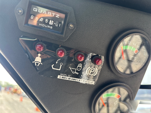 Minicargadora S70 2022, Máquina Compacta de Construcción con Alto Rendimiento, Carga Nominal de 200 Toneladas, Motor de 75KW - Product Image 2