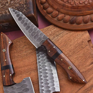 Ensemble de couteaux de cuisine de chef en acier Damas à 67 couches, fabriqués à la main par BK Industries, 5 pièces, manches en bois de rose, lame pleine, ambidextres - Product Image 4