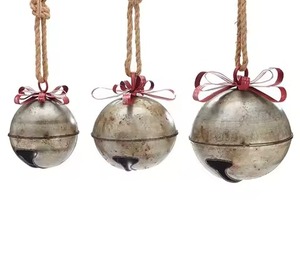 Adorno Decorativo de Campana Navideña de Metal para Colgar en el Árbol Festivo - Product Image 5