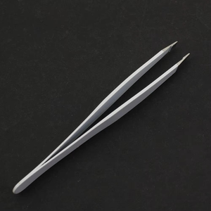 Pinza de Precisión para Cejas de Acero Inoxidable Premium, Herramienta para Depilación Facial Suave, Ecológica y Ligera - Product Image 6