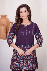 Conjunto de Algodón Premium para Mujer con Diseño Estampado y Bordado Kantha |   Exportación Global de Moda |   Venta al por Mayor B2B - Product Image 4