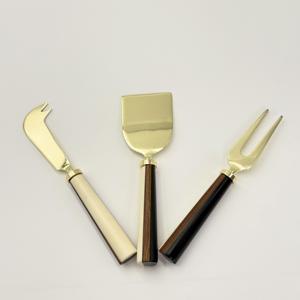 Produit très demandé : Ensemble de 3 outils à fromage en acier inoxydable avec manche en résine, comprenant une trancheuse à fromage et des couteaux à fromage, par R B Overseas - Product Image 3