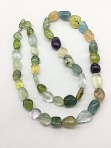 269.35 Quilates de Gemas Naturales Mixtas Variadas, Pulidas, para la Elaboración de Joyería Fina, Collar de Piedras Preciosas - Product Image 5
