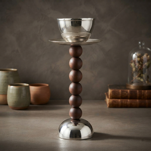 Ensemble élégant de brûleurs d'encens sur piédestal haut avec des sphères en bois empilées, des plateaux assortis et des bols distinctifs pour l'aromathérapie - Product Image 2