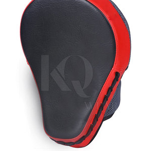 Almohadillas de Entrenamiento de Piel de Alta Calidad Profesionales, Ligeras y Transpirables, con Ajuste Seguro para Sesiones de Entrenamiento Intensas - Product Image 3