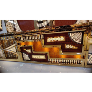 Configuración de mostrador tipo buffet con gabinetes modernos y estructurados, paneles decorativos y elementos iluminados. - Product Image 3