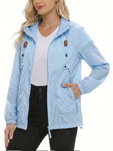 Parkas personnalisées pour femmes, imperméables, coupe-vent, résistantes à la pluie, avec capuche amovible, poches extérieures, vêtements d'extérieur pour le printemps - Product Image 1
