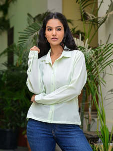 Blusa de Oficina Casual para Mujer, Color Verde Menta, Lino y Viscosa, Cuello Camisero, Botones al Frente, Manga Larga - Product Image 2