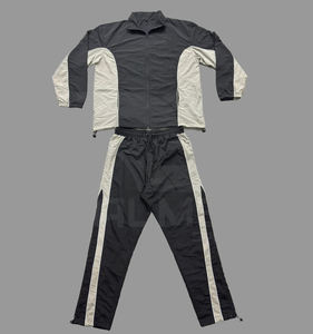 Chándal Cortavientos con Diseño Más Reciente 2026, Chaqueta y Pantalón con Líneas Reflectantes, Chándal Cortavientos 100% Nailon para Hombre - Product Image 1