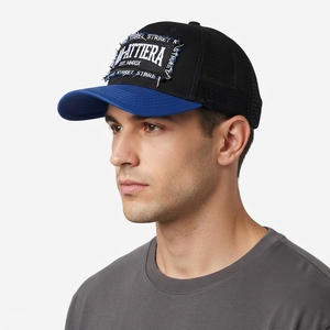 Gorra Trucker Negra y Azul para Hombre, con Parche Bordado Personalizado, Malla Trasera, Ajustable, Estilo Urbano - Product Image 2