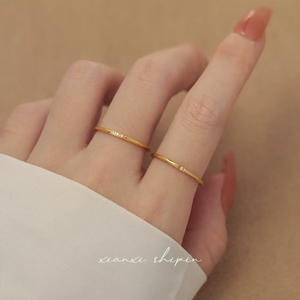 แหวนพลอยหยกวินเทจสามเม็ดบางเฉียบ - Product Image 1