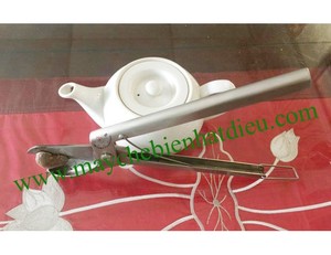 Best Price Cashew Shelling <b>Tool</b> <b>Safe</b> And Easy To Use For Quick Manual Separation Of Cashew Nuts - Product Image 5
