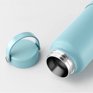 Botella de acero de doble capa ecológica para exteriores, termo para aventuras con taza incorporada con agarre de silicona. - Product Image 2