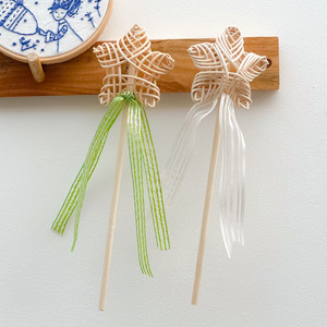 Baguettes de princesse en rotin, adorable baguette de fée, jouet à prix compétitif, jouets pour enfants faits à la main - Product Image 1