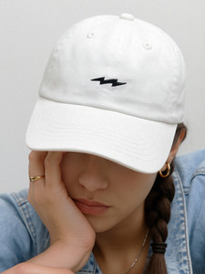 Gorra de Béisbol Personalizada OEM, Estilo Dad Hat, 100% Algodón, Ajustable, con Logotipo Bordado, Calidad Premium - Product Image 5