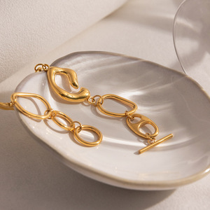 Pulsera de Cadena Gruesa de Acero Inoxidable Chapada en Oro de 18K al por Mayor con Cierre de Palanca y Empaque Personalizado - Product Image 3