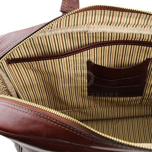 Bolsas ligeras para portátiles diseñadas con correa ergonómica para el hombro, superficie impermeable y estructura portátil delgada - Product Image 6