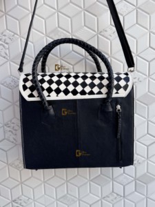New Designer Hand Tooled Leather Fringe Checkered Pattern Genuine Leather Handbag Big Size <b>Shoulder</b> <b>Strap</b> For Women Daily Use - Product Image 3