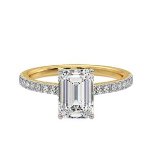 Anillo de Compromiso Solitario con Corte Esmeralda de 2 Quilates, Banda de Diamantes Pavé, Halo Oculto, Engaste de 4 Puntas, Elegante Anillo de Plata para Novia - Product Image 1