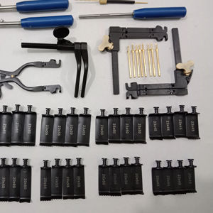 High Quality Spinal Surgery Retractor System Lumbar Microdiscectomy Blades & Handle Set Shuja Surgico - Product Image 3