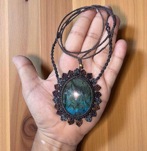 Collar con Colgante de Labradorita Negra Hecho a Mano, Estilo Boho, con Piedra Brillante, Joyería Curativa, Venta al Por Mayor - Product Image 5