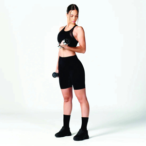 Nouveautés tendance : Shorts personnalisés pour femmes, taille haute, respirants, de qualité supérieure, avec logo sur mesure (OEM) - Product Image 3