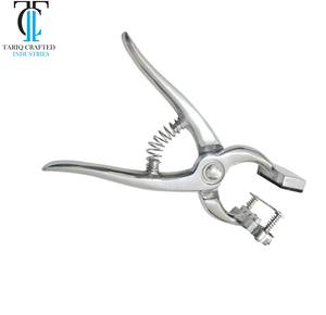 Pince à tatouer professionnelle pour l'identification des animaux, usage vétérinaire, TARIQ CRAFTED INDUSTRIES - Product Image 1