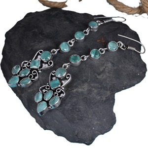 Pendientes Largos de Latón con Zirconia Verde en Forma de Campana al por Mayor |   Pendientes Colgantes Bohemios de Plata Antigua al por Mayor |   Artesanal Étnico - Product Image 2