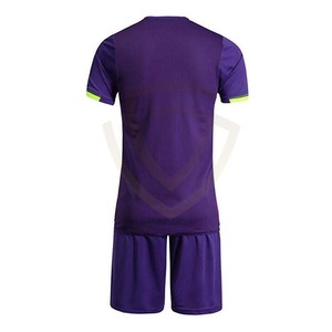 Prix de gros en stock, uniforme de football pour hommes en vente / Uniforme de football pour hommes confortable et respirant, taille adulte, coupe ajustée - Product Image 2