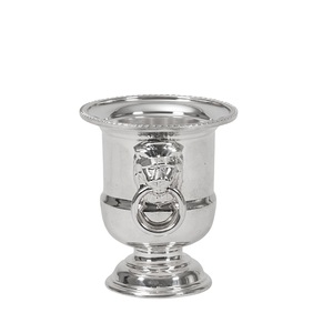 Enfriador de vino metálico de diseño minimalista con acabado plateado, cubitera para champán con asa para bar y fiestas, enfriador de cerveza. - Product Image 6
