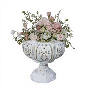 Pot de plante romain vintage en fer, urne pour plantes d'intérieur, fleurs séchées - Product Image 1