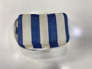 Pochette de toilette et cosmétiques Kapadavala en nylon recyclé, écologique, réutilisable, avec fermeture éclair et poignée, rayée, tissée à la main, style indien, personnalisable - Product Image 5