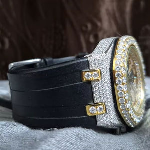 VVS Montre de luxe en acier inoxydable Moissanite de haute qualité avec bracelet en cuir, cadran personnalisé, vente en gros de plongée mécanique en diamant baguette - Product Image 1