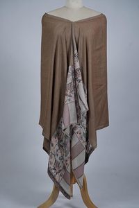 Châle/Stole de luxe en cachemire doux et laine fine pour femme – Chaud, léger, design élégant avec bordure florale tissée – Tendance et raffiné - Product Image 4