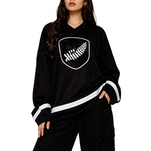 เสื้อเจอร์ซีย์อเมริกันฟุตบอลตาข่ายขนาดใหญ่ สีดำ สตรีทแวร์ ลายใบไม้ แขนยาว เสื้อกีฬา ระบายอากาศได้ดี โพลีเอสเตอร์ ยูนิเซ็กส์ สำหรับทีม - Product Image 1
