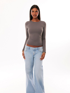เสื้อครอปท็อปผู้หญิงสไตล์ลำลองพื้นฐาน แขนสั้น คอกลม ทรงเข้ารูป - Product Image 2